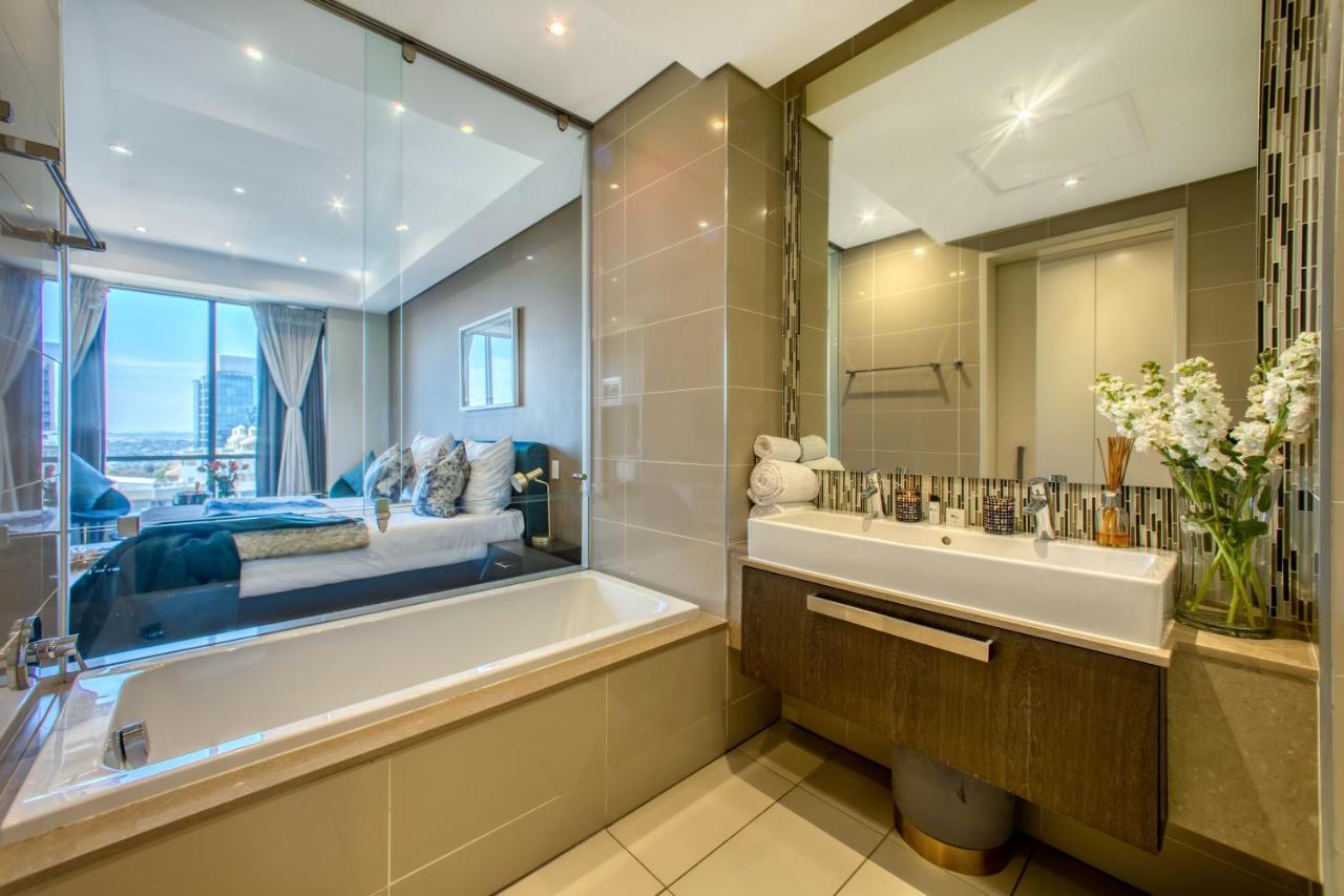 Sandton Skye Premium Suites & Penthouses ヨハネスブルグ エクステリア 写真