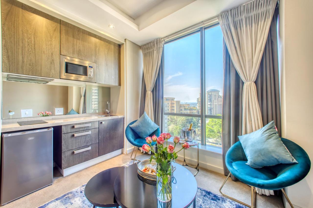 Sandton Skye Premium Suites & Penthouses ヨハネスブルグ エクステリア 写真