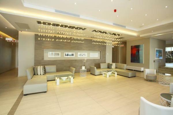 Sandton Skye Premium Suites & Penthouses ヨハネスブルグ エクステリア 写真