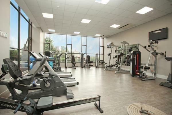 Sandton Skye Premium Suites & Penthouses ヨハネスブルグ エクステリア 写真